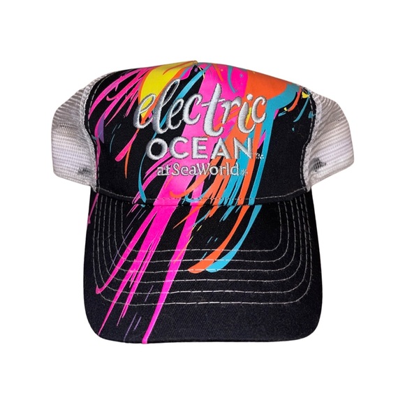 SeaWorld Electric Ocean Trucker Hat: Neon Colors: Vintage Style Snapback: OSFM - Picture 1 of 4